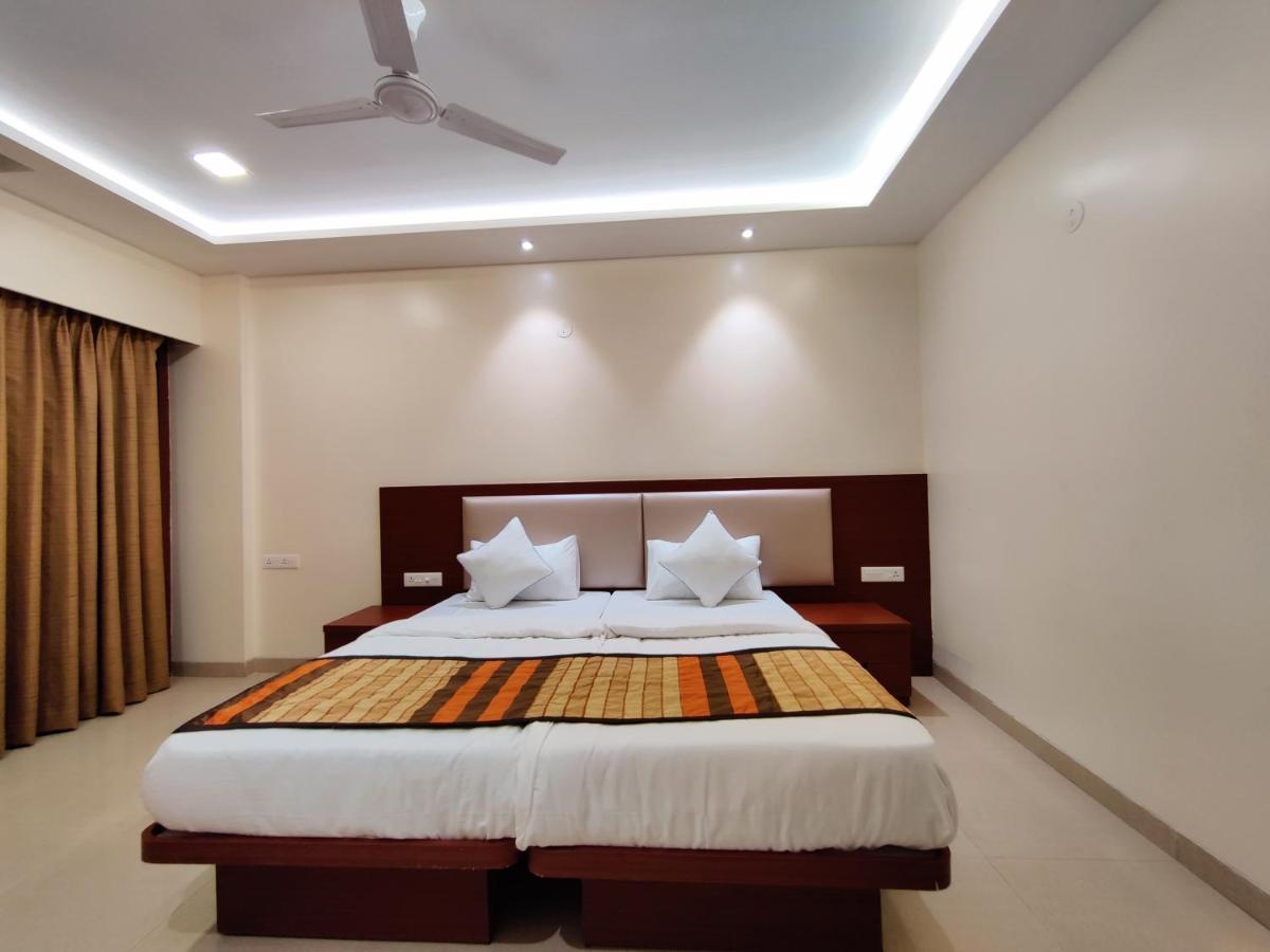 Serenity By Monarch, Baner Pune Meribel Village Экстерьер фото