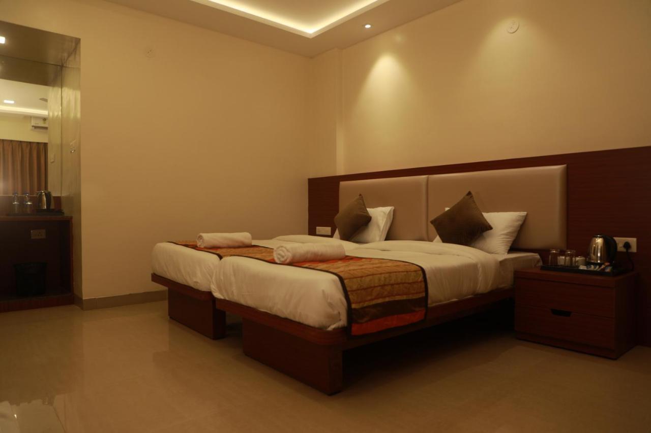 Serenity By Monarch, Baner Pune Meribel Village Экстерьер фото